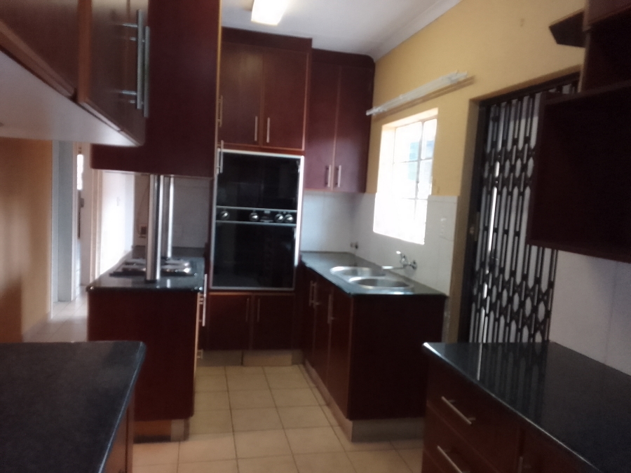 To Let 3 Bedroom Property for Rent in Geelhoutpark North West